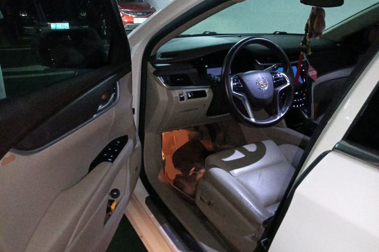 Used Cadillac XTS 2014 28T Comfort Version Driver Seat