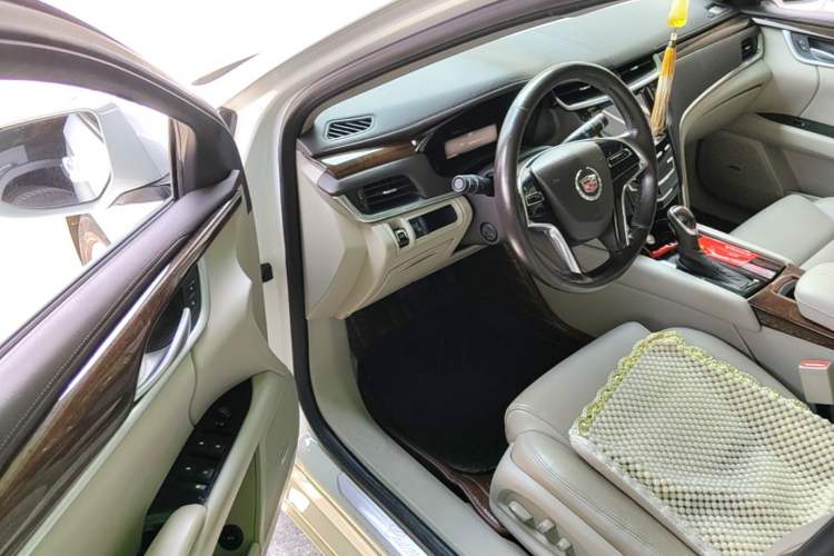 Used Cadillac XTS 2014 28T Elite Edition Driver Seat