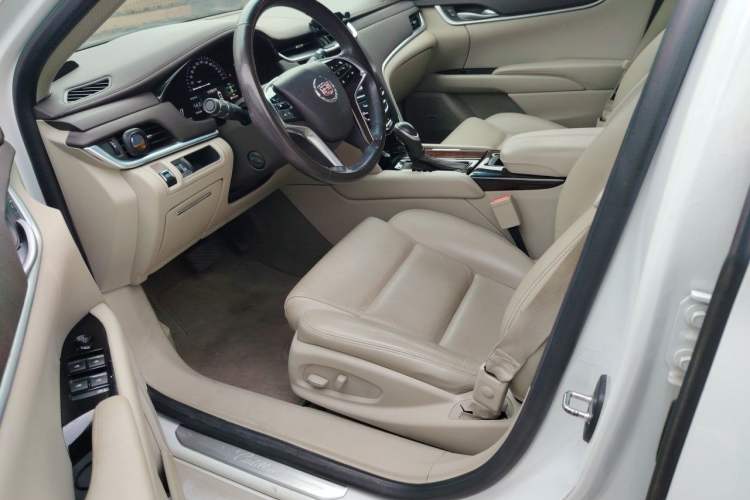 Used Cadillac XTS 2014 28T Comfort Version Driver Seat