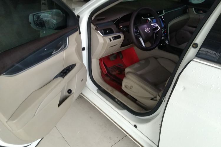 Used Cadillac XTS 2014 28T Comfort Version Driver Seat