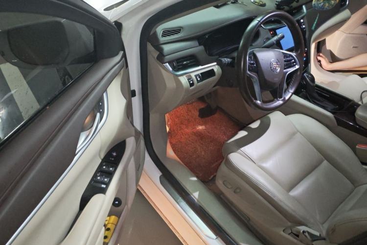 Used Cadillac XTS 2014 28T Comfort Version Driver Seat