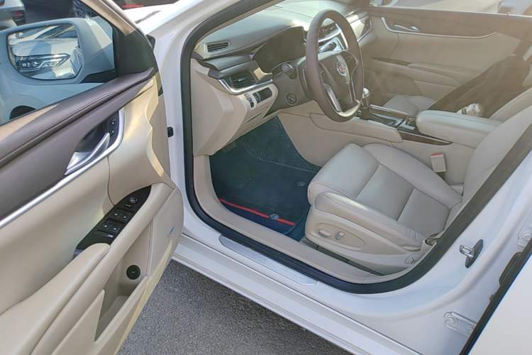 Used Cadillac XTS 2014 28T Comfort Version Driver Seat