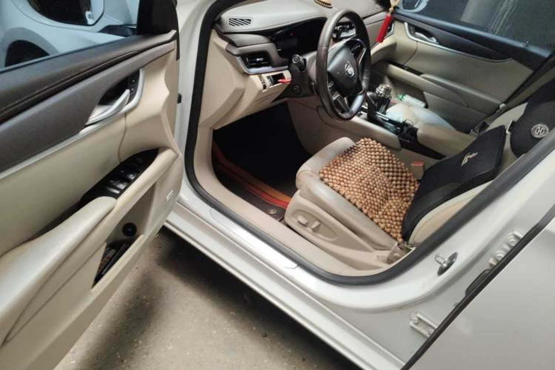 Used Cadillac XTS 2014 28T Comfort Version Driver Seat