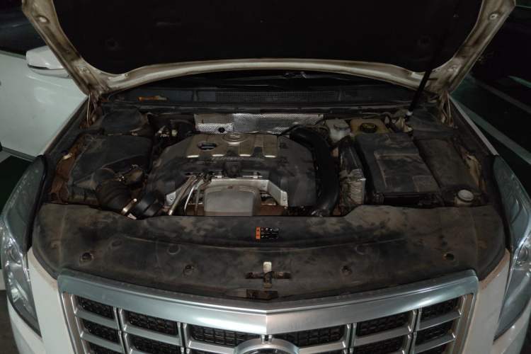 Used Cadillac XTS 2014 28T Luxury Model Engine Bay