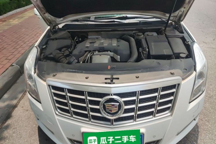 Used Cadillac XTS 2014 28T Luxury Model Engine Bay