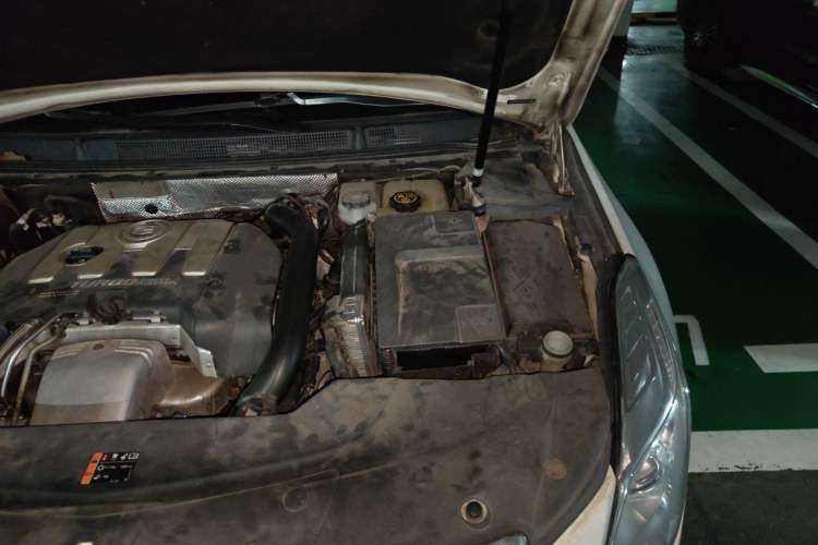 Used Cadillac XTS 2014 28T Luxury Model Engine Bay Left