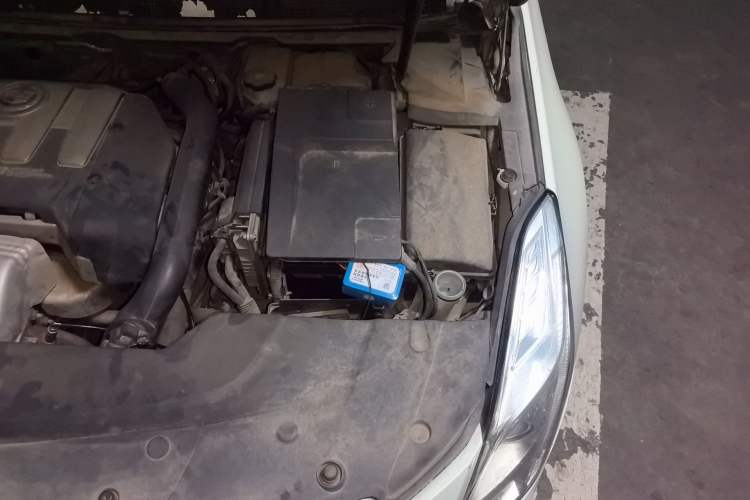 Used Cadillac XTS 2014 28T Comfort Version Engine Bay Left