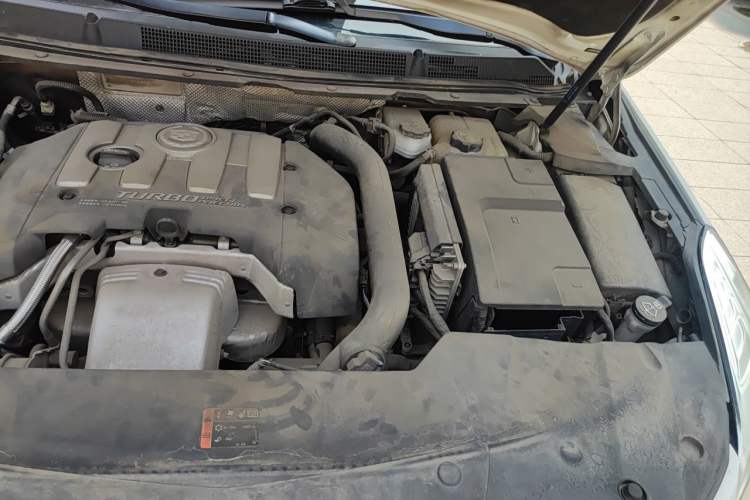 Used Cadillac XTS 2014 28T Elite Edition Engine Bay Left
