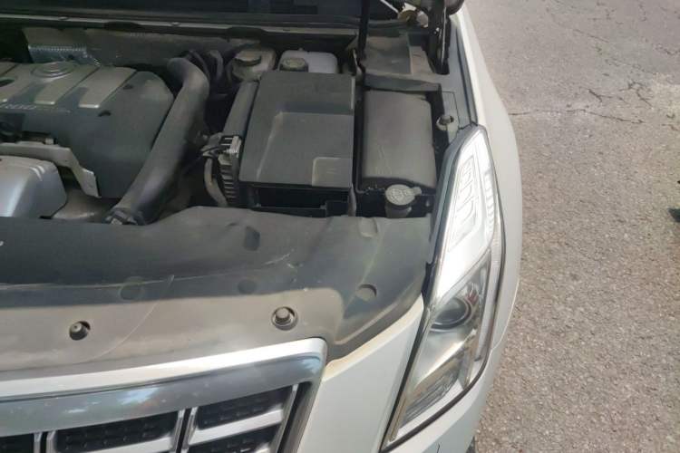 Used Cadillac XTS 2014 28T Luxury Model Engine Bay Left
