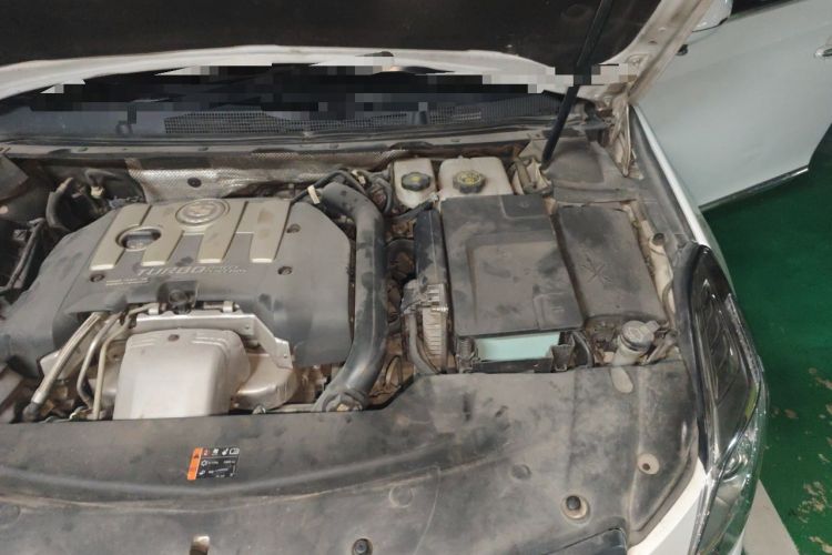 Used Cadillac XTS 2014 28T Luxury Model Engine Bay Left