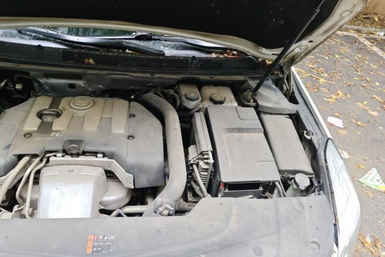 Used Cadillac XTS 2014 28T Luxury Model Engine Bay Left