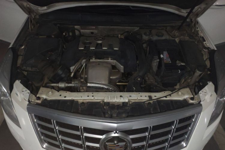 Used Cadillac XTS 2014 28T Elite Edition Engine Bay