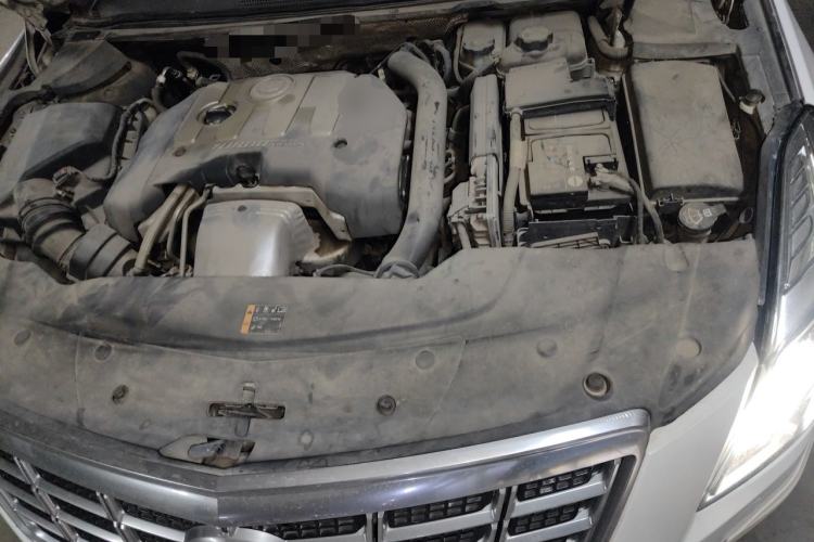 Used Cadillac XTS 2014 28T Comfort Version Engine Bay