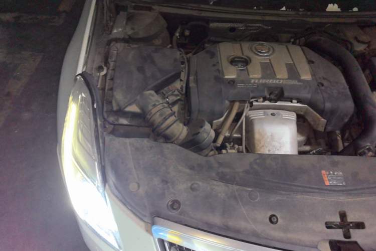 Used Cadillac XTS 2014 28T Comfort Version Engine Bay Right