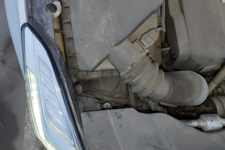 Used Cadillac XTS 2014 28T Comfort Version Engine Bay Right