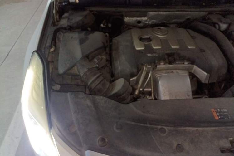 Used Cadillac XTS 2014 28T Luxury Model Engine Bay Right