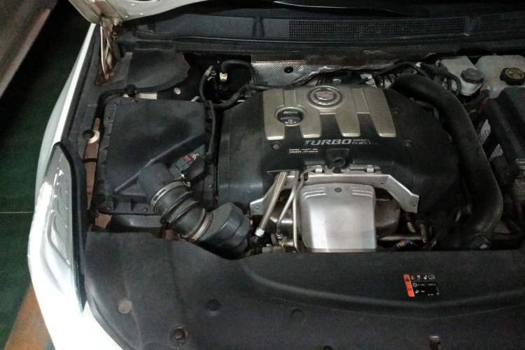 Used Cadillac XTS 2014 28T Comfort Version Engine Bay Right