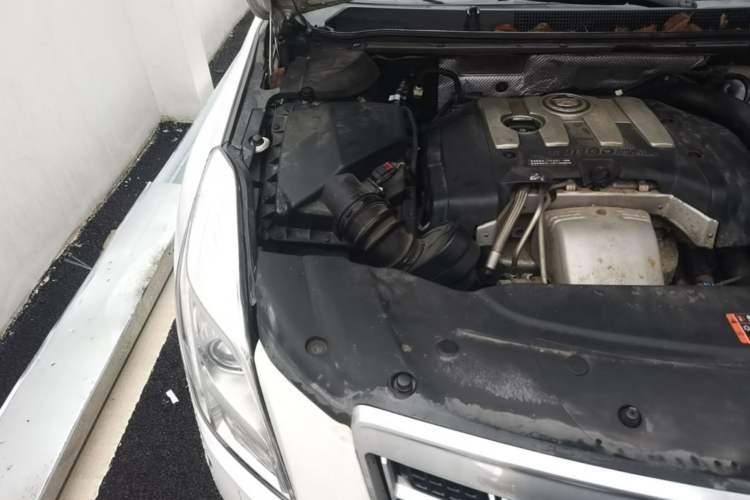 Used Cadillac XTS 2014 28T Comfort Version Engine Bay Right