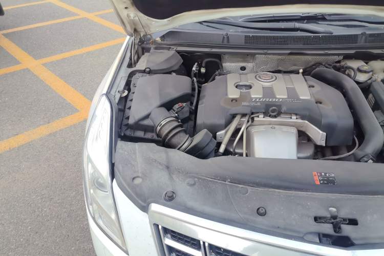 Used Cadillac XTS 2014 28T Comfort Version Engine Bay Right