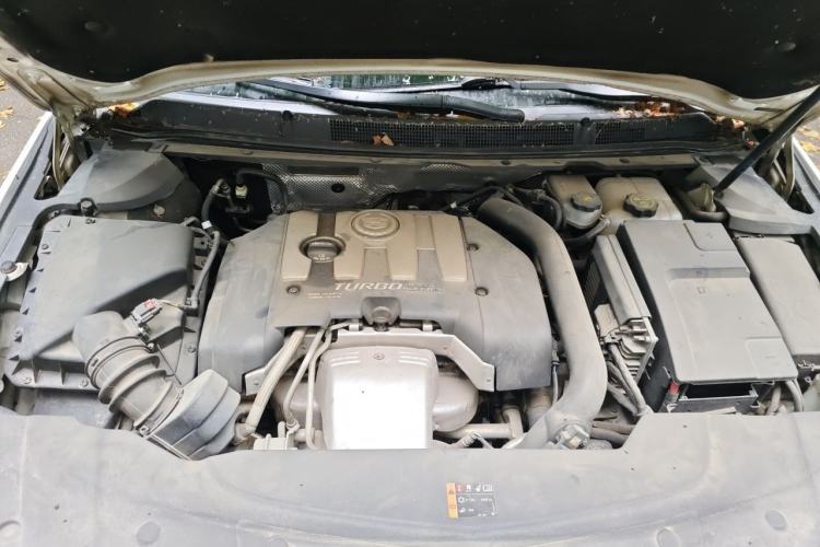 Used Cadillac XTS 2014 28T Luxury Model Engine Bay