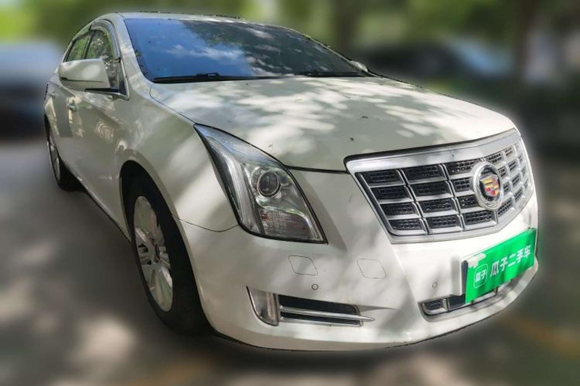 Used Cadillac XTS 2014 28T Luxury Model Front Right 45 Deg