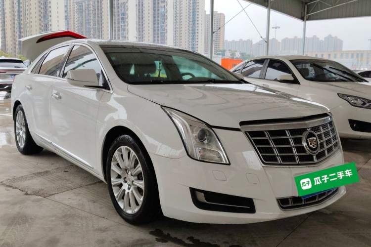 Used Cadillac XTS 2014 28T Comfort Version Front Right 45 Deg