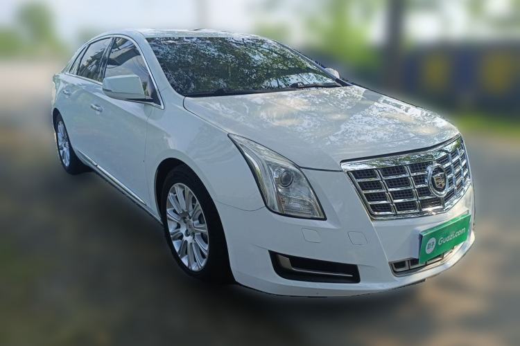 Used Cadillac XTS 2014 28T Comfort Version Front Right 45 Deg