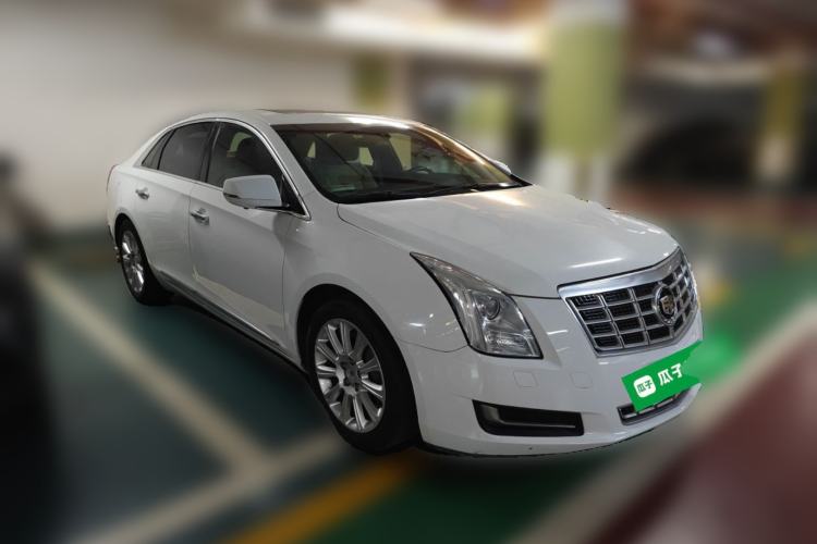 Used Cadillac XTS 2014 28T Comfort Version Front Right 45 Deg