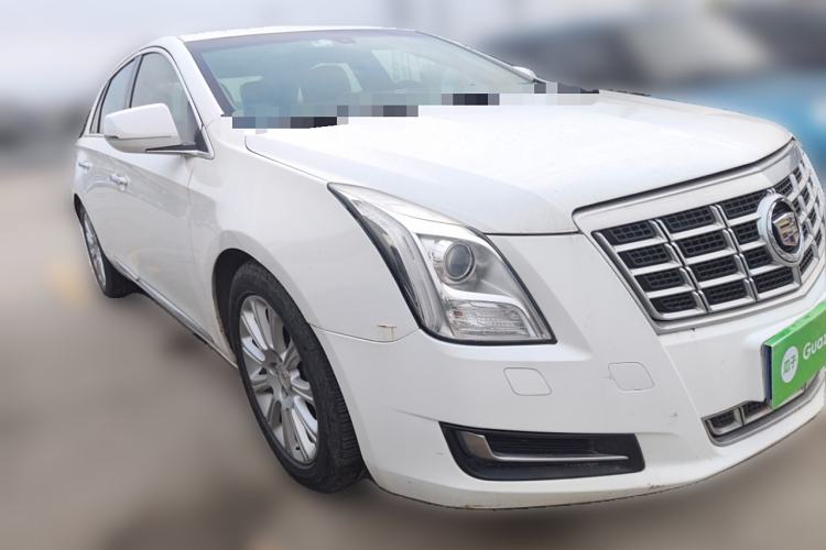 Used Cadillac XTS 2014 28T Comfort Version Front Right 45 Deg