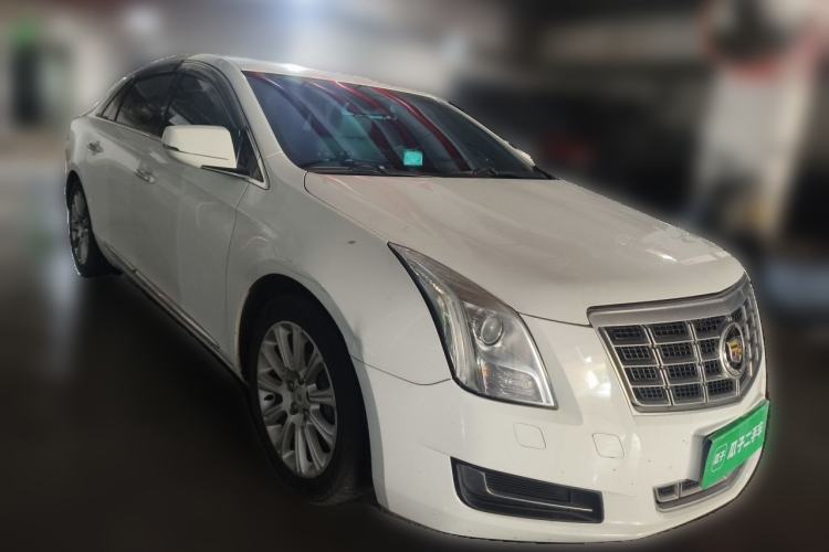 Used Cadillac XTS 2014 28T Comfort Version Front Right 45 Deg