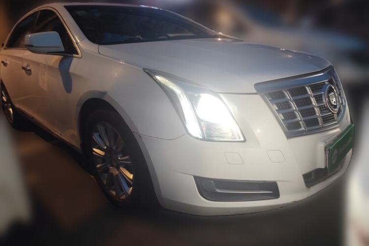 Used Cadillac XTS 2014 28T Comfort Version Front Right 45 Deg