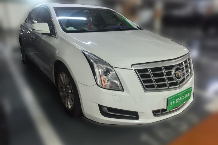 Used Cadillac XTS 2014 28T Comfort Version Front Right 45 Deg