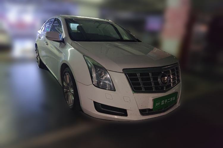 Used Cadillac XTS 2014 28T Comfort Version Front Right 45 Deg