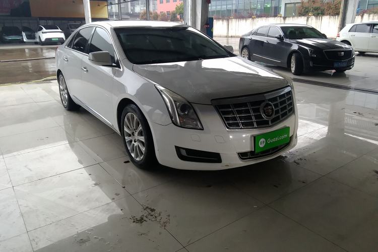 Used Cadillac XTS 2014 28T Comfort Version Front Right 45 Deg