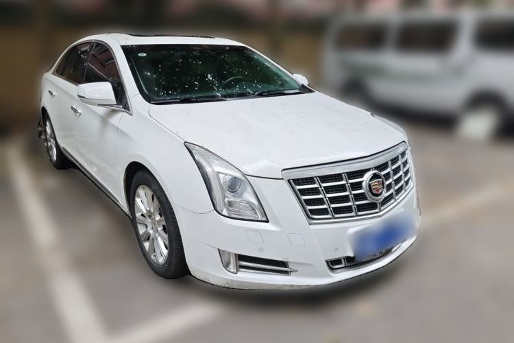 Used Cadillac XTS 2014 28T Luxury Model Front Right 45 Deg