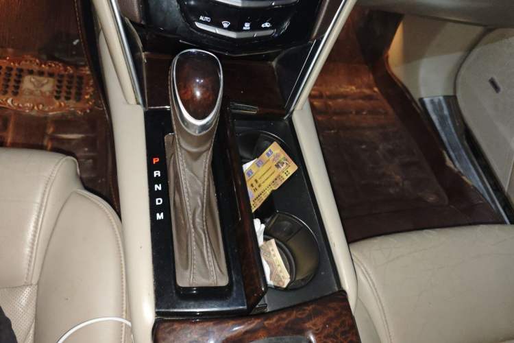 Used Cadillac XTS 2014 28T Elite Edition Gear Lever
