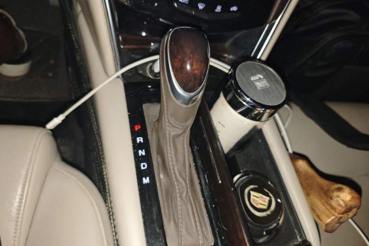 Used Cadillac XTS 2014 28T Elite Edition Gear Lever
