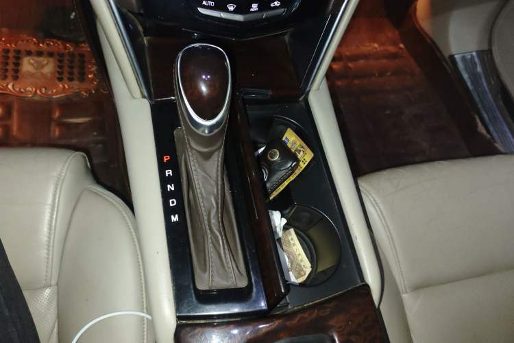 Used Cadillac XTS 2014 28T Elite Edition Gear Lever