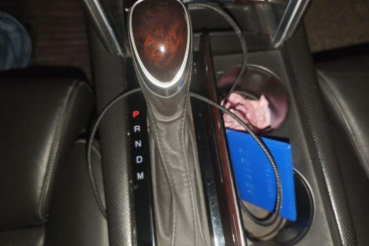 Used Cadillac XTS 2014 28T Luxury Model Gear Lever
