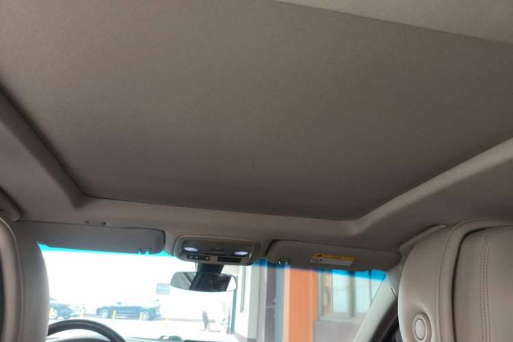 Used Cadillac XTS 2014 28T Comfort Version Headliner
