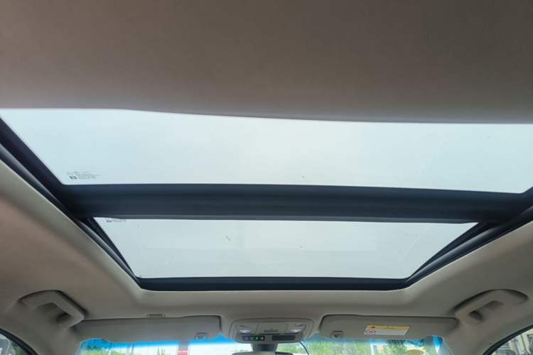 Used Cadillac XTS 2014 28T Comfort Version Headliner