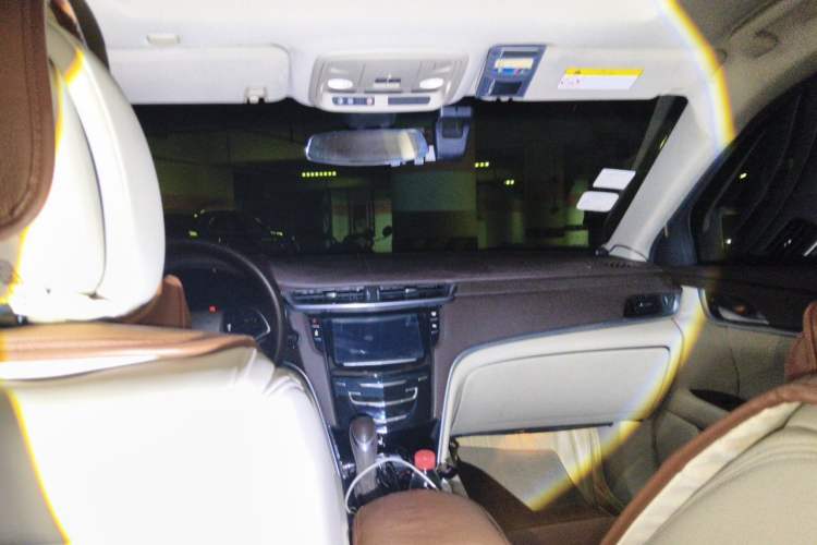 Used Cadillac XTS 2014 28T Comfort Version Headliner