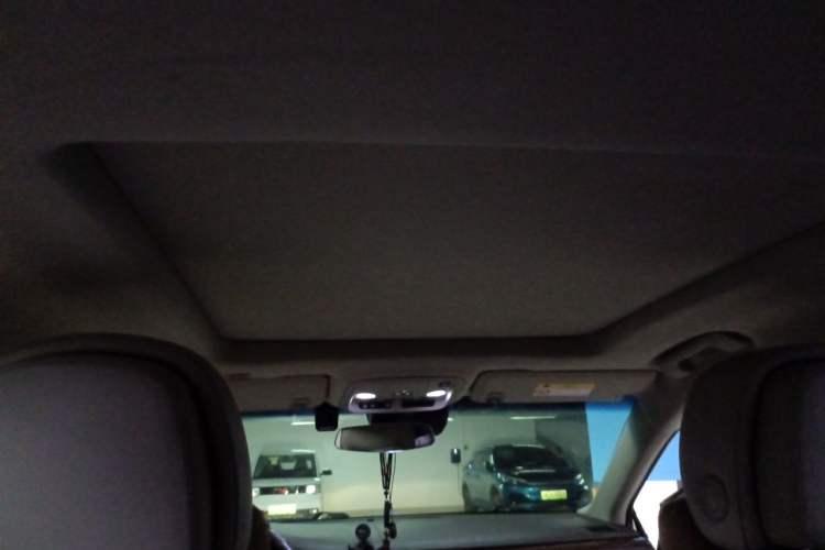 Used Cadillac XTS 2014 28T Luxury Model Headliner