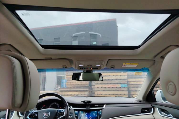 Used Cadillac XTS 2014 28T Comfort Version Headliner