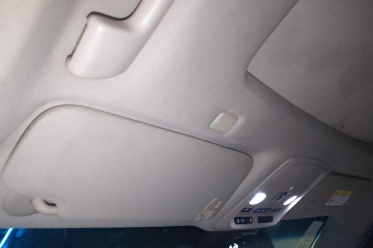 Used Cadillac XTS 2014 28T Comfort Version Headliner