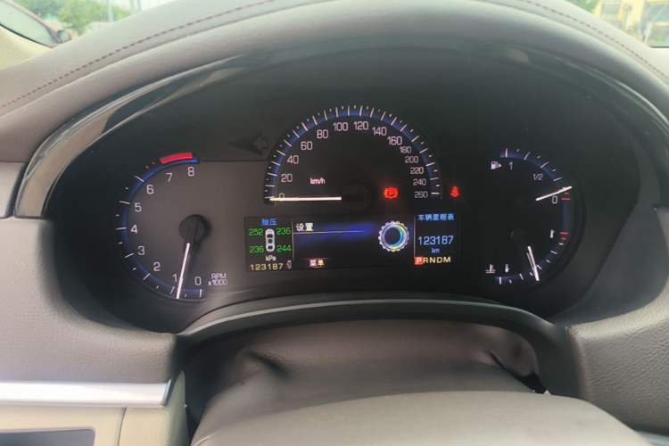 Used Cadillac XTS 2014 28T Comfort Version Instrument Cluster