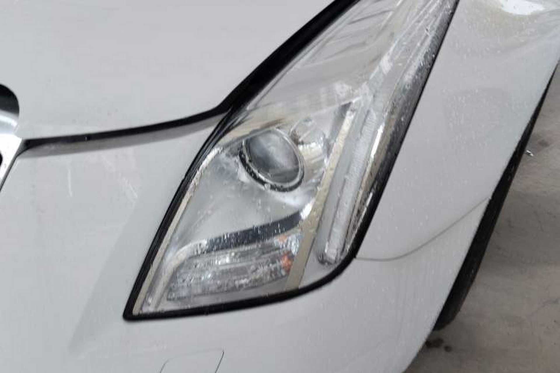 Used Cadillac XTS 2014 28T Comfort Version Left Front Headlight