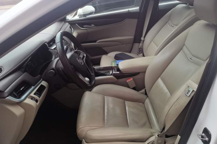 Used Cadillac XTS 2014 28T Comfort Version Left Front Seat