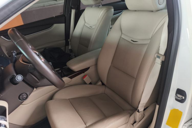 Used Cadillac XTS 2014 28T Comfort Version Left Front Seat