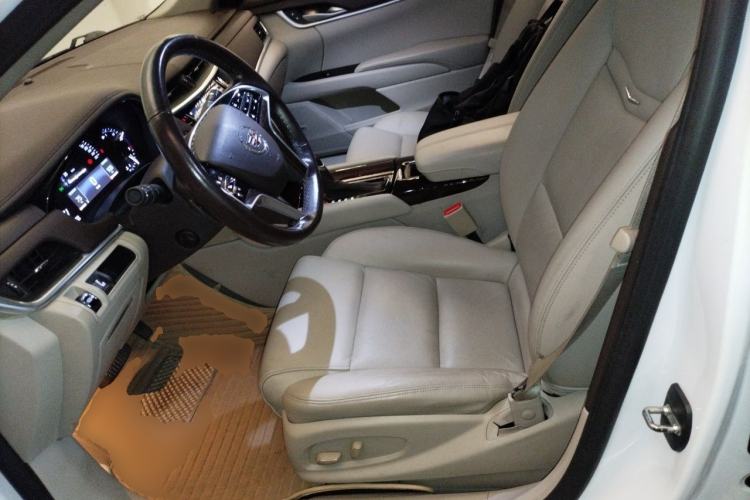 Used Cadillac XTS 2014 28T Comfort Version Left Front Seat